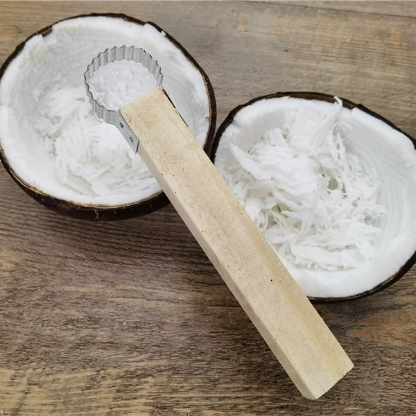 Wooden handle: Coconut grater [impulse model]