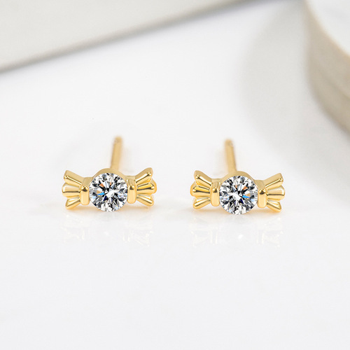 Knock on mini sparkling diamonds, cute candy earrings, exquisite ear care, simple style, no need to take off student earrings when sleeping 