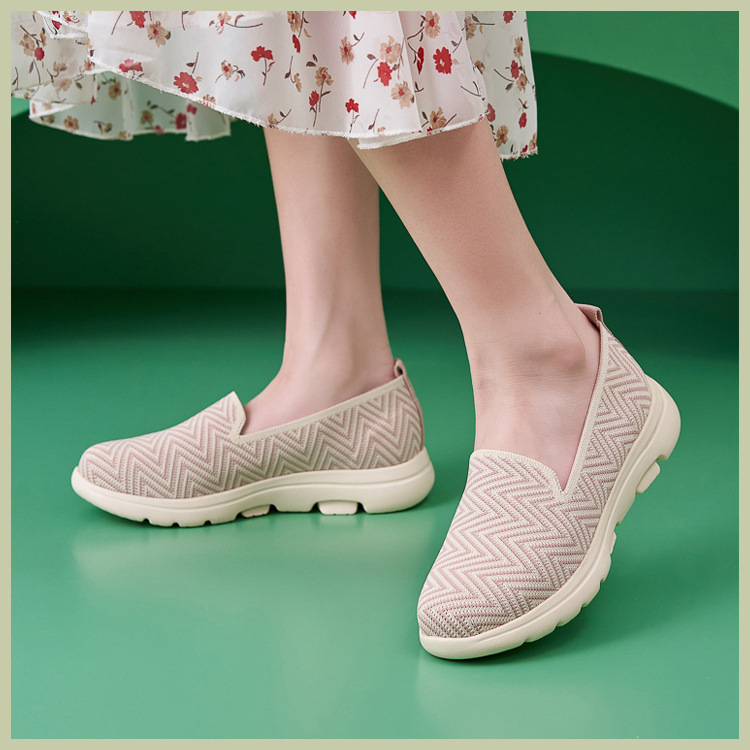 B888-42025 Herbst Winter Neue Licht Kissen Anti-Slip Runde Kappe Mittleren Alters Und Ältere Komfortable Atmungsaktive Flache Schuhe_voghion.com