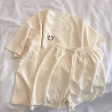 �ļ�2026�¿�ins���sСЦĘ�A�����Ů���e����˯��Ůʿ�A�I����