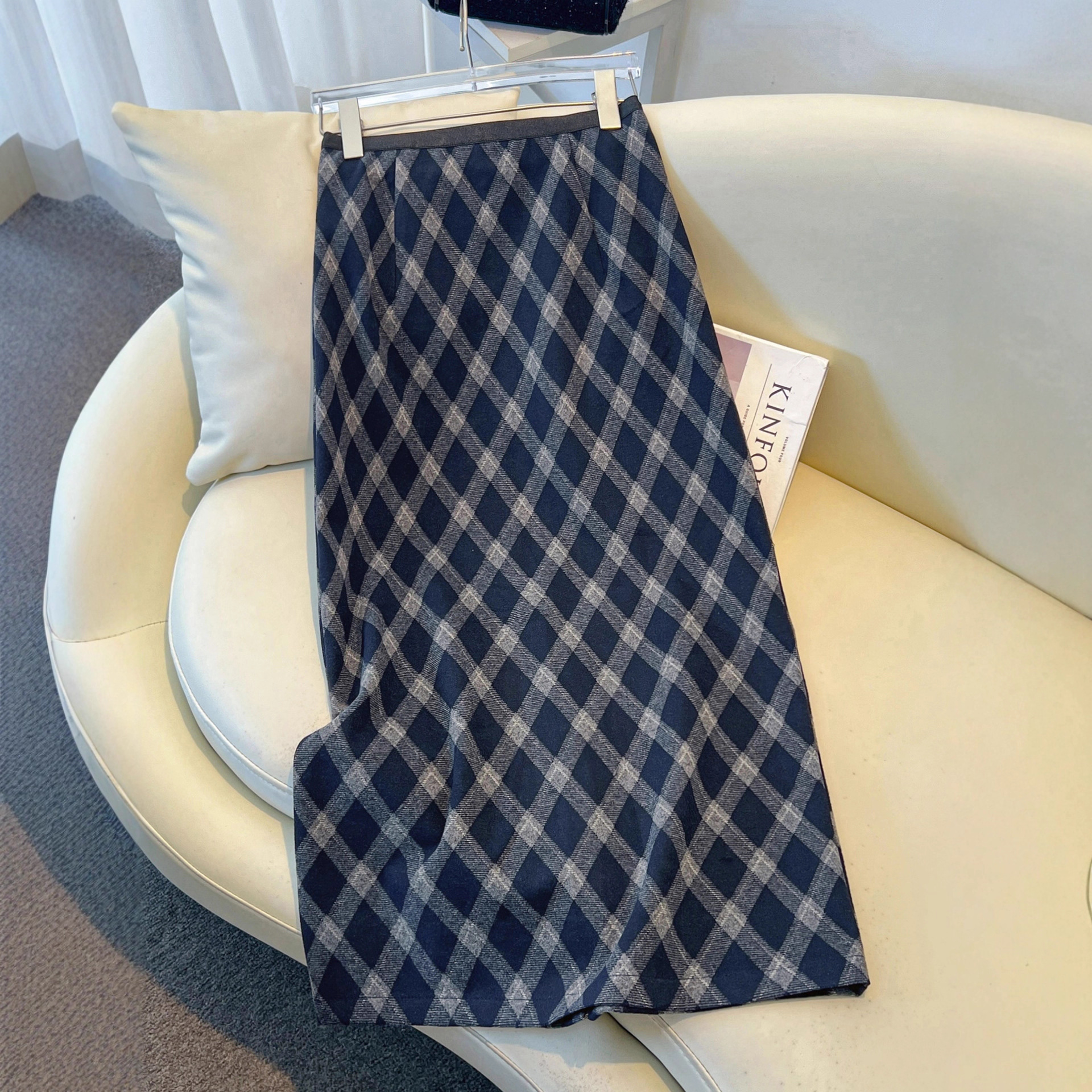 时尚蓝色格子半身裙女秋冬季2025新款中长款韩系格纹裙a字直筒裙