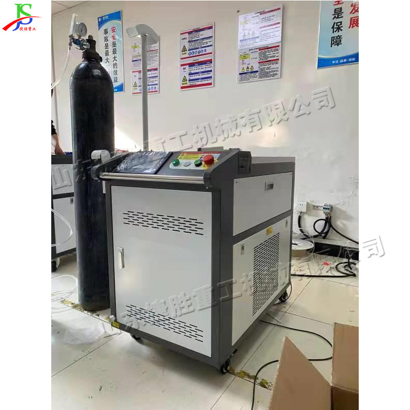 máquina de desoxidado láser máquina de limpieza láser de superficie de casco de barco máquina de limpieza láser de superficie de placa laminada en frío