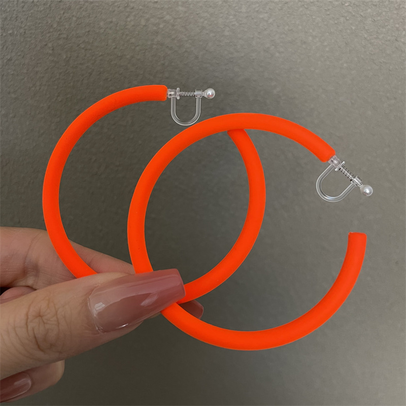 0602 귀 피어싱 없이 착용 가능한 형광 오렌지색 초대형 C링 플라스틱 스프링 이어 클립