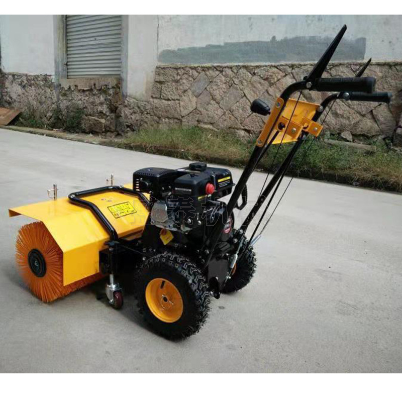 汽油小型扫雪机 城市道路清雪设备 草坪刷草机 草坪刷草清洁机