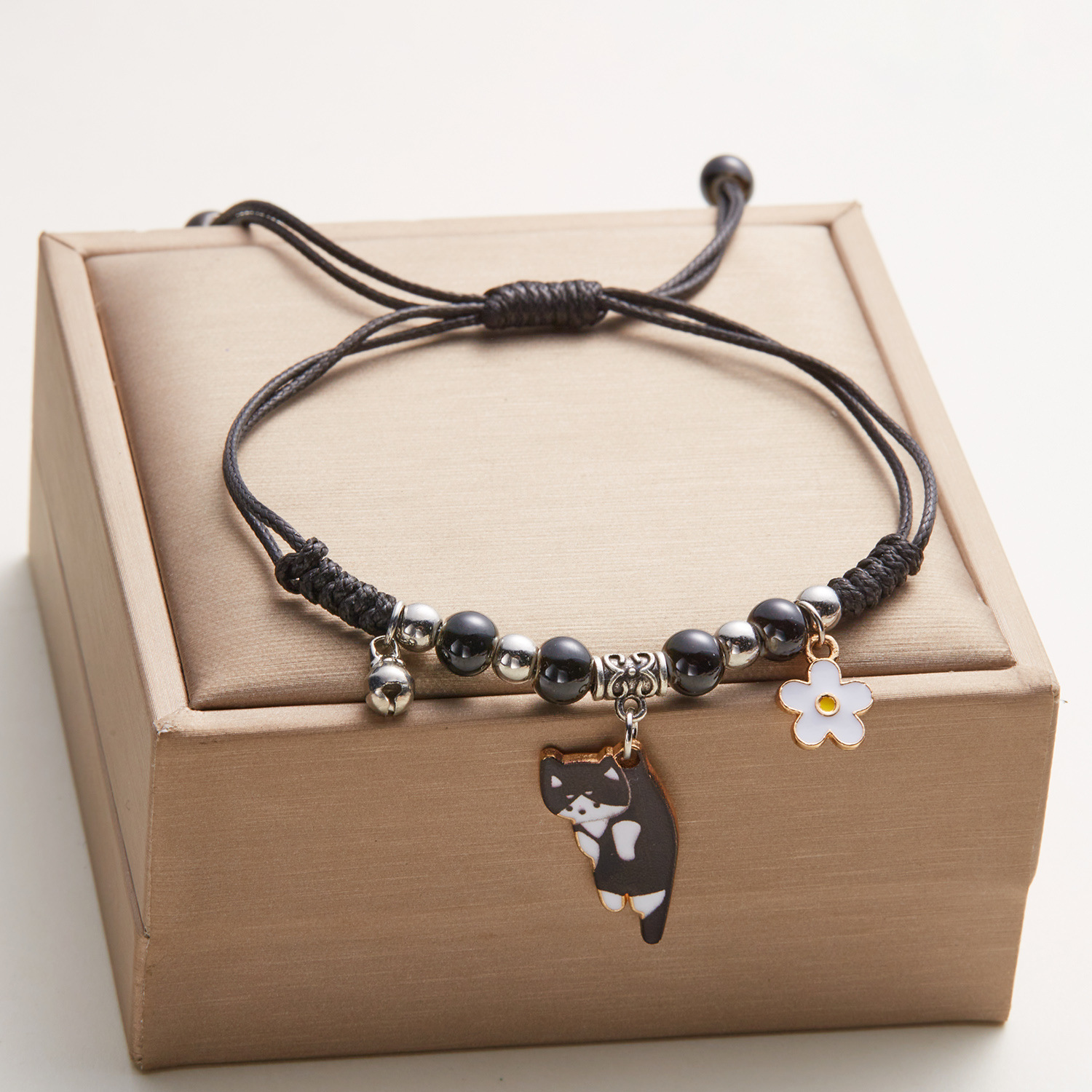 Elegante geweven armband voor dames met kat design sieraden_voghion.com