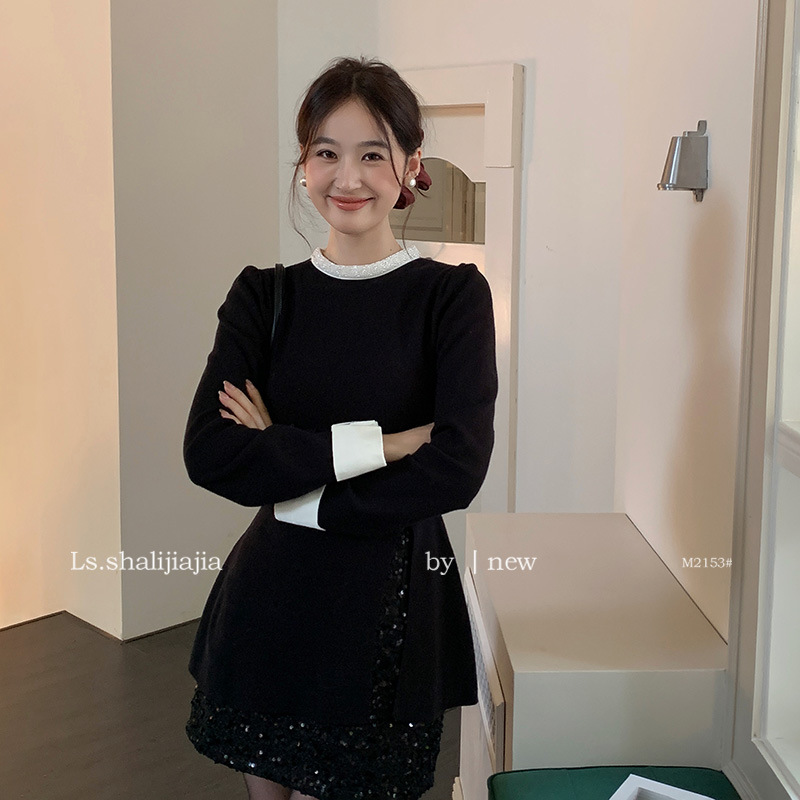 LS는 매우 단순한 대비 색상 슬림 조커 작은 셔츠 가을과 겨울 2024 새로운 오리지널 디자인 여성 M2153