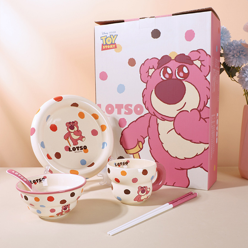 Disney Strawberry Bear Boat Platos Set Platos Caja de regalo Platos de cerámica Platos de arroz Mickey Strawberry Bear Box