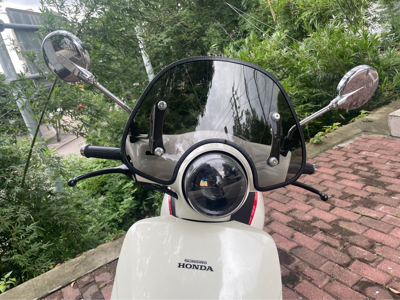 Applicable to Xindizhou Honda NS125LA Windshield Xindizhou Retro Pedal Motorcycle Change Parts Windshield