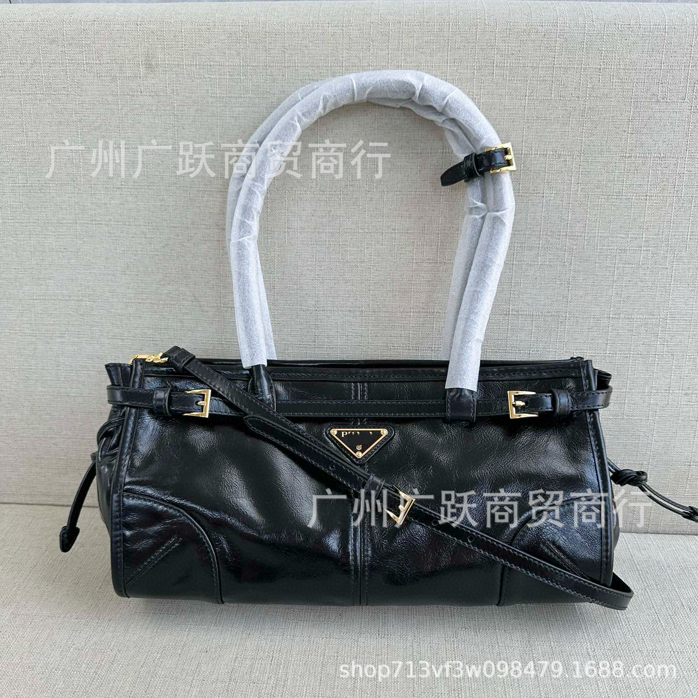 P Lada ladies steel hardware original oil wax cow leather hand…