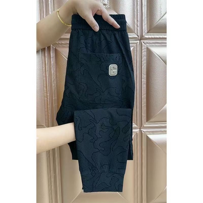 Trendy and light-luxury spring pants, 2026 sports joggers, versatile casual pants, new slim-fit men's style Trendy and light-luxury spring pants, 2026 sports joggers, versatile casual pants, new slim-fit men's style