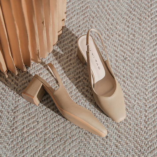 Baotou single shoes for women in summer new thick heel French small scented style one-strip mid-heel hollow Mary Zhen shoes