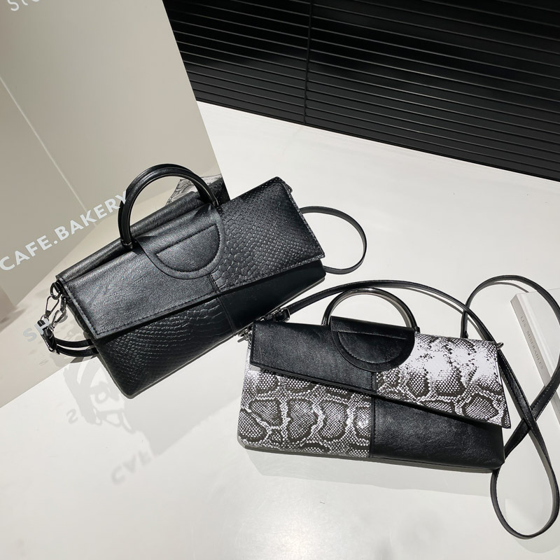 Korean Style Crocodile Pattern Clutch Bag 2025 Summer New Fashion Women's Shoulder Bag Handheld Small Square Bag Splicing Korean Style Crocodile Pattern Clutch Bag 2025 Summer New Fashion Women's Shoulder Bag Handheld Small Square Bag Splicing