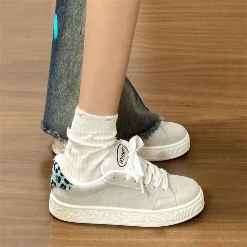 2025 primavera nuevos zapatos deportivos zapatos blancos casuales suela suave transpirable de corte bajo ins zapatos de mujer de diseño original de moda