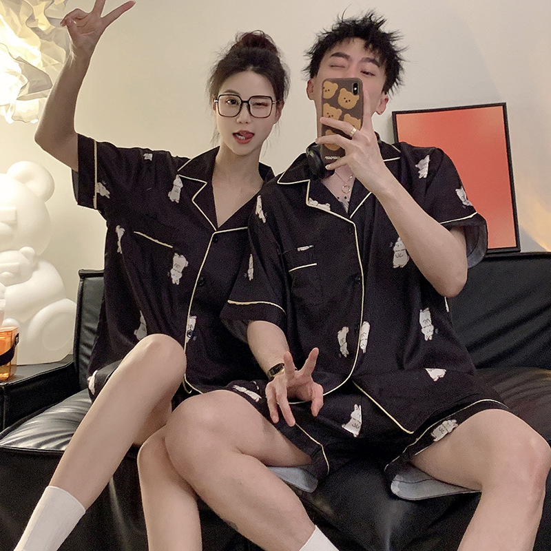 Pijamas de pareja para mujer, modelo nuevo 2024 de verano de seda helada de manga corta, conjunto de ropa de estar de seda de talla grande para hombre.