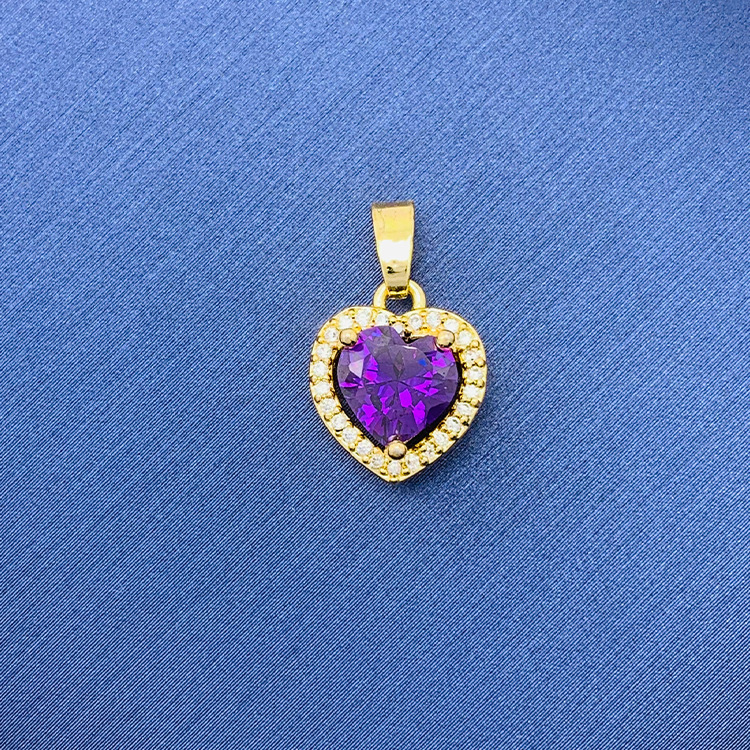 百種類のペンダントは心のままにファッションの経典を配合します。カップルの美しいペンダントは親友のアクセサリーを送ります。