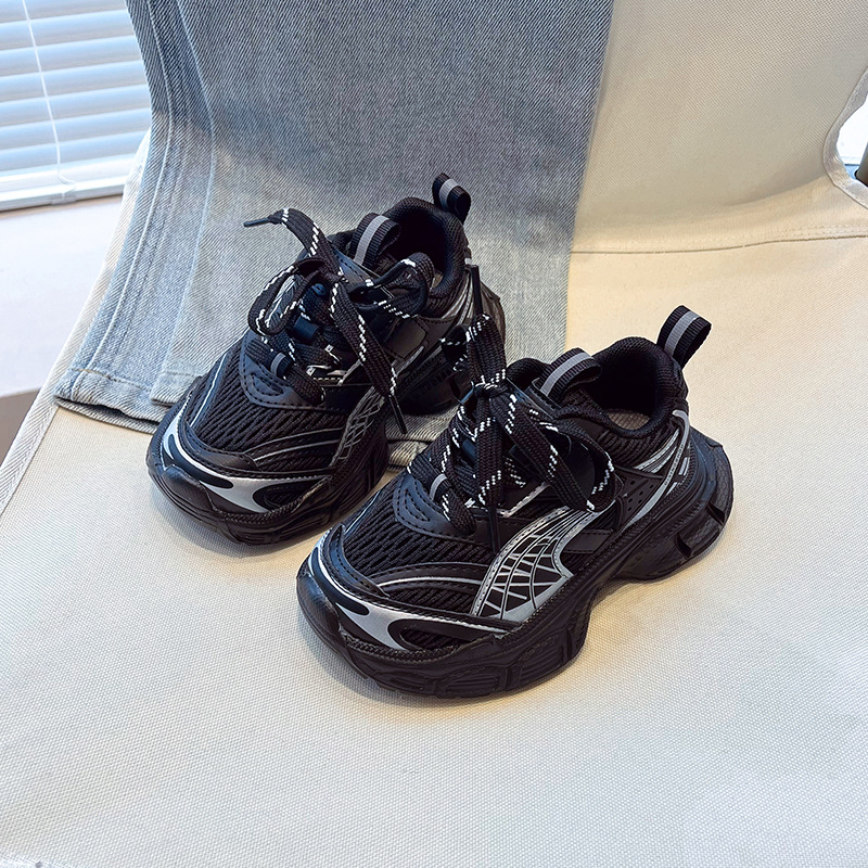 Demi-season mesh breathable children's sneakers for boys