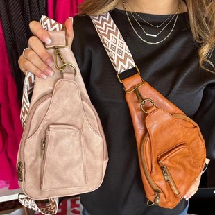 Cross-border European and American Retro Style Chest Bag Women's PU Soft Leather High-end Wide Strap Fashionable Shoulder Bag Simple Crossbody Bag