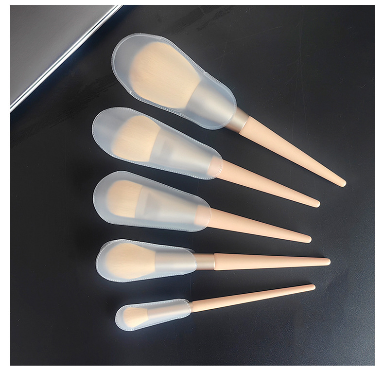 EVA Makeup Brush Hair Cover 5