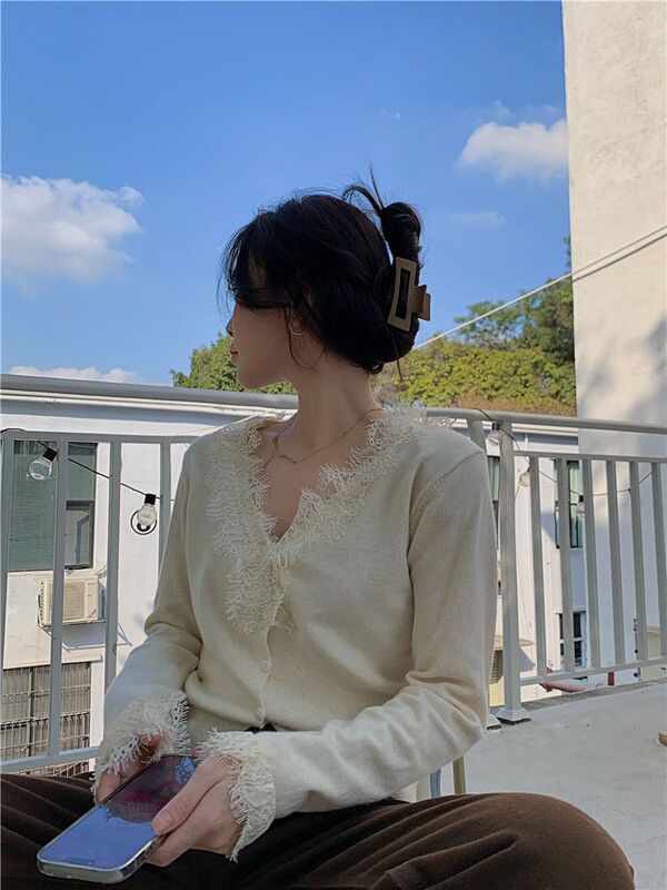 早秋甜辣蕾丝拼接针织开衫女法式大衣内搭高级感毛绒打底衫上衣冬|undefined