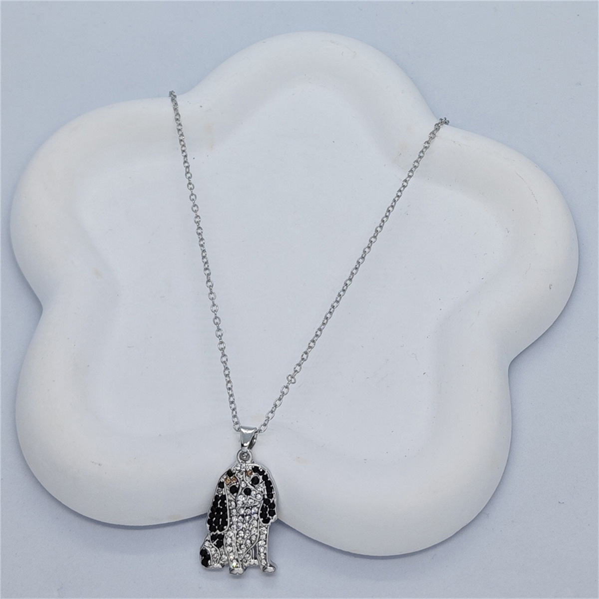 Dog Pattern Women's Gender Cute Dog Artificial Crystal Zinc Alloy Cable Chain Pendant Necklaces Wholesale
