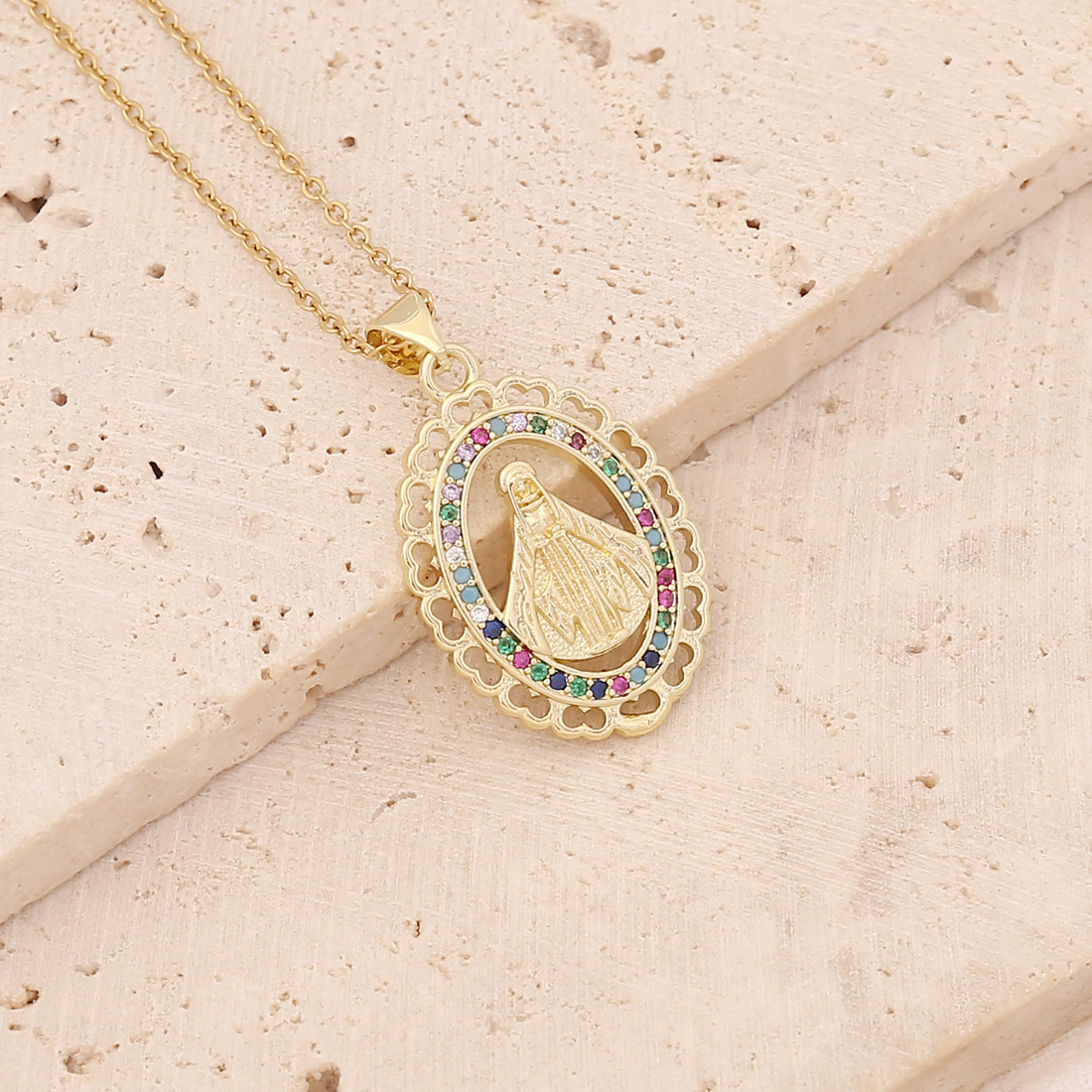 Copper hollow Zircon-Laid decor Necklace