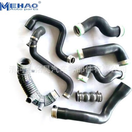 Suministro de tubo de aire de alta calidad 17881-03050 17881-74450 Adecuado para tubo de goma de tubo de admisión Toyota