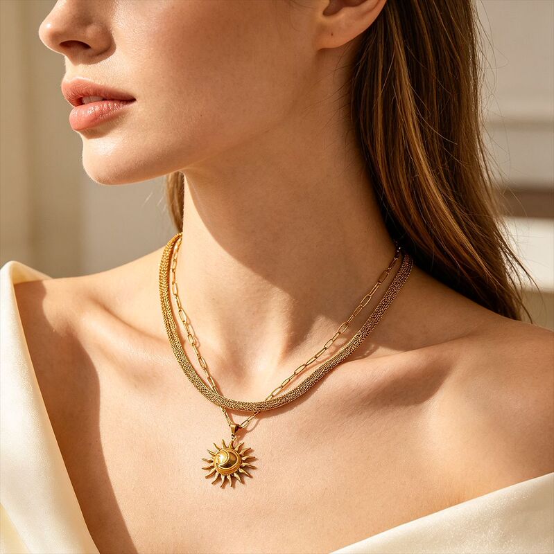 Greek-style retro sun-pattern double-chain women's fashion personality trendy titanium steel necklace, hot-selling in Europe and America