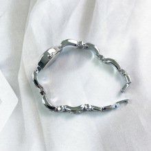 �ֱ�Ů��ˮ䓎��E�A�����l���Qԭ����朷�ˮ�W���r�оW�t����