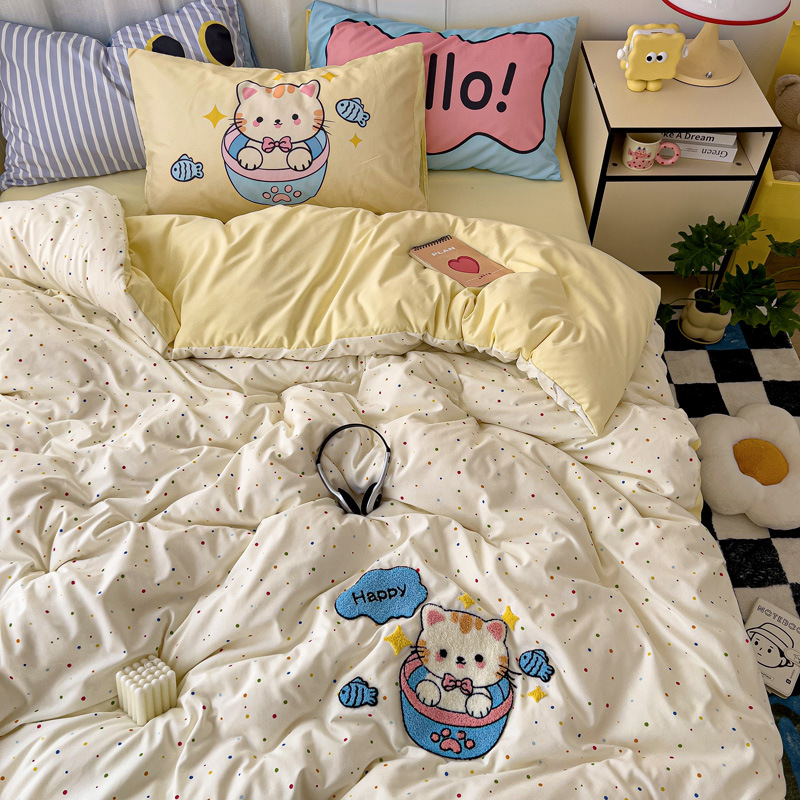 생선을 먹는 새끼 고양이 [A급 워시드 코튼, 피부 친화적, 알몸으로 자는]