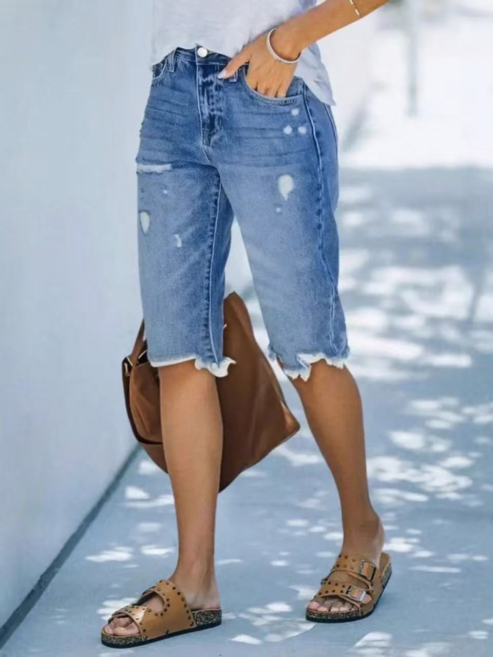 Shorts vaqueros vintage mujer estilo bermuda con bajo deshilachado_voghion.com