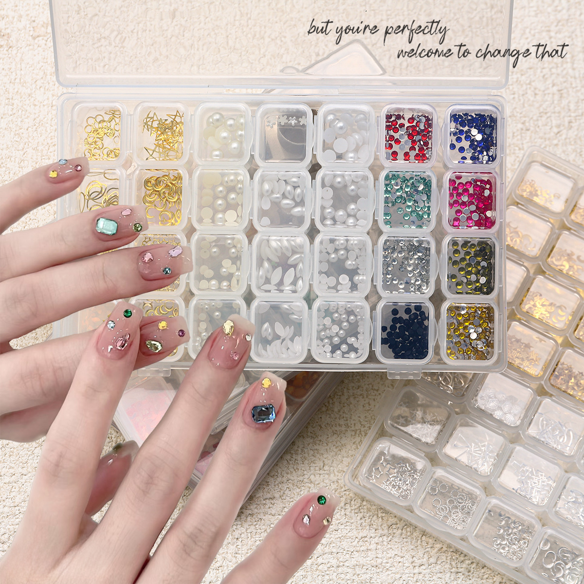 28 joyas de manicura mezcladas, perlas de acero, remaches de estrellas y lunas, conchas de metal, papel de oro y plata, accesorios de uñas, cristal