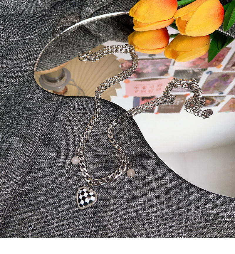 Mode Herzförmige Checkerboard-pullover Weibliche Accessoires display picture 5