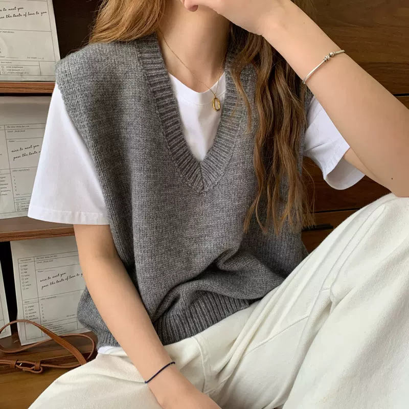 春秋V领毛衣背心针织马甲女新款2025外搭日系宽松慵懒风毛线叠穿