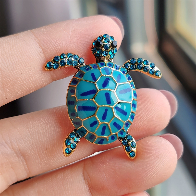 Creative Diamond-embedded fashion turtle animal brooch personality exaggerated dripping badge retro pin clothing accessories