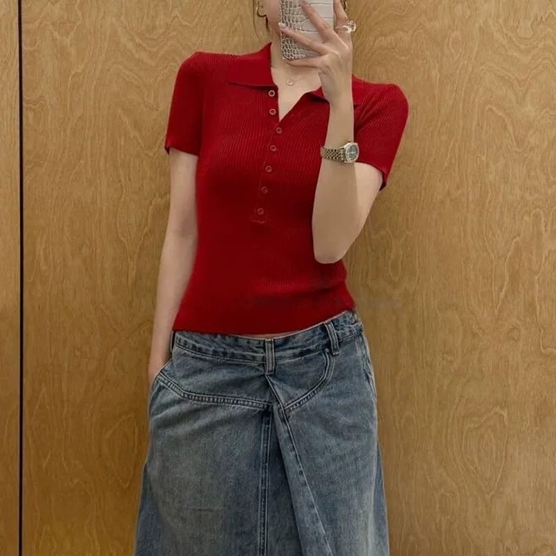 Short-sleeve polo collar knit top for women, summer 2026, slim-fit, ribbed knit base shirt, elegant turn-down collar top Short-sleeve polo collar knit top for women, summer 2026, slim-fit, ribbed knit base shirt, elegant turn-down collar top