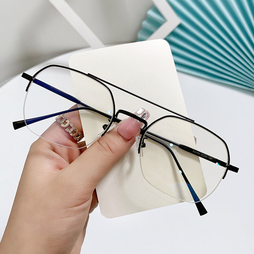 Chen Weiting's same style anti-blue light photochromic glasses, edgy polygonal metal double-bridge half-frame, suitable for nearsightedness 31752