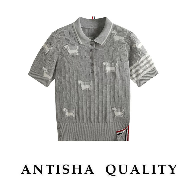 Spring knitted small sweater
