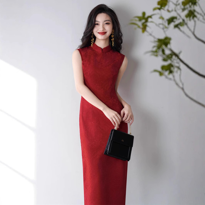 Spring and Summer 2025 New Sleeveless Long Imitation Acetate Jacquard Cheongsam Bride Toast Hong Kong-style Red Engagement Dress