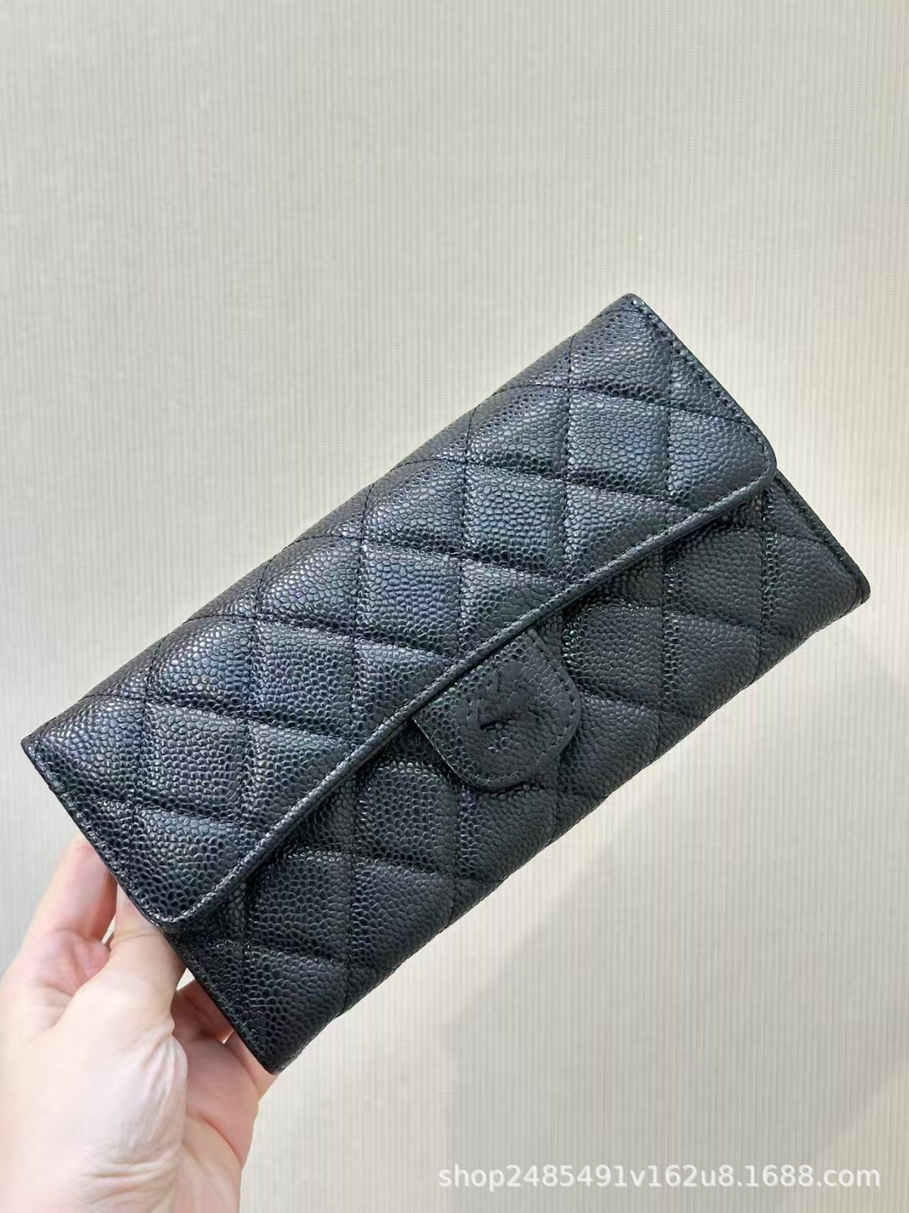 블랙 캐비어 골드 버클