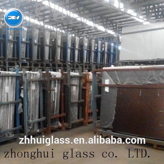 建筑钢化级镀膜玻璃 茶色灰色蓝色绿色 有色浮法镀膜浮法玻璃原片