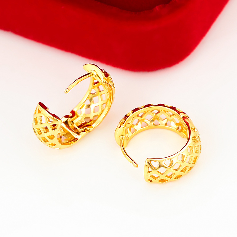 Xuping nueva moda imitación de oro ligero de lujo hueco auriculares de aleación de cobre chapado 24k color transfronterizo geométrico círculo auriculares