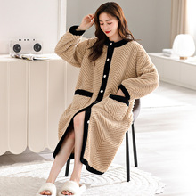 珊瑚绒睡袍女士冬季长袍家居服加厚加绒韩版圆领纽扣浴袍秋冬款