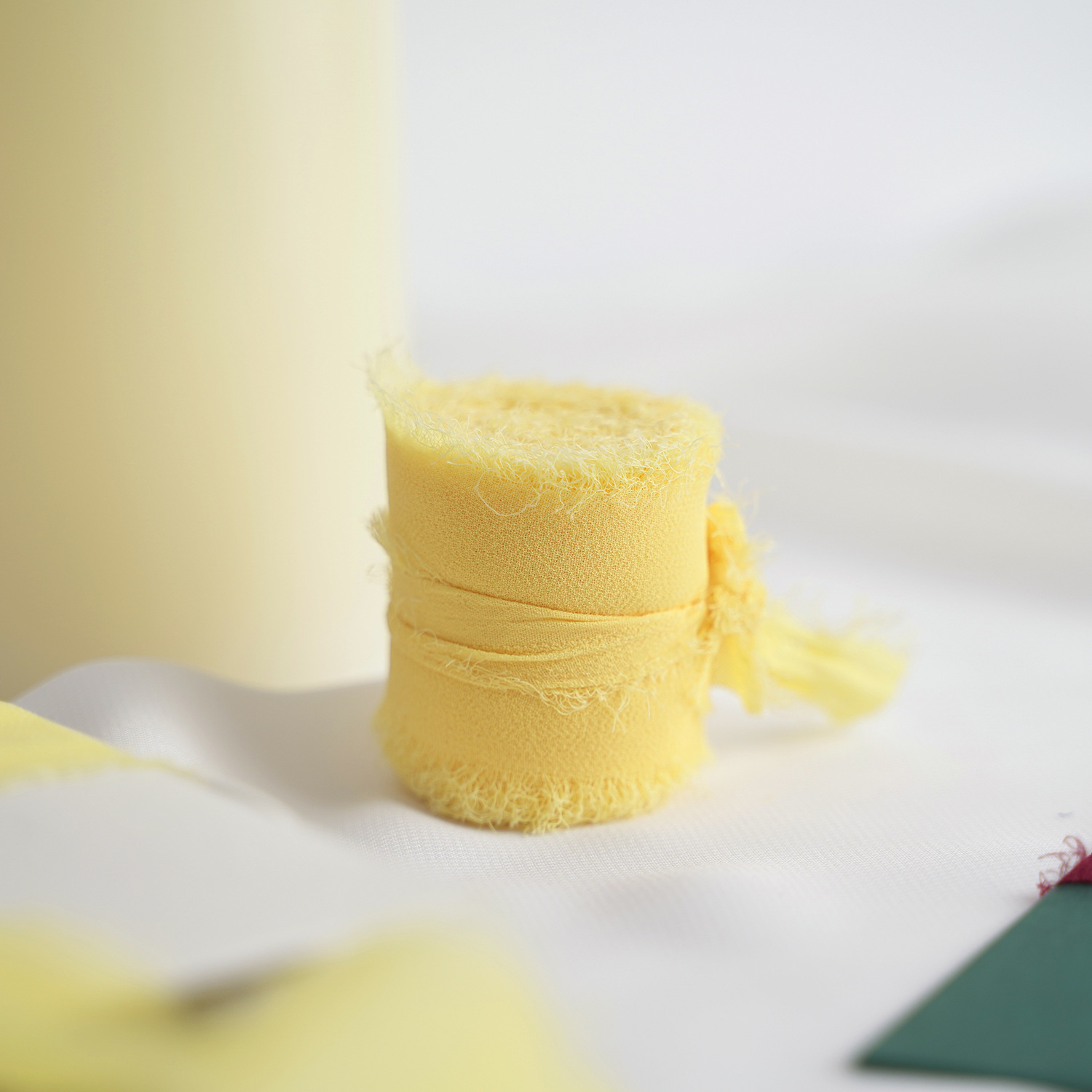 Venta al por mayor de gasa deshilachada cinta deshilachada ramo de la boda encaje de tela hecha a mano perla cinturón de gasa