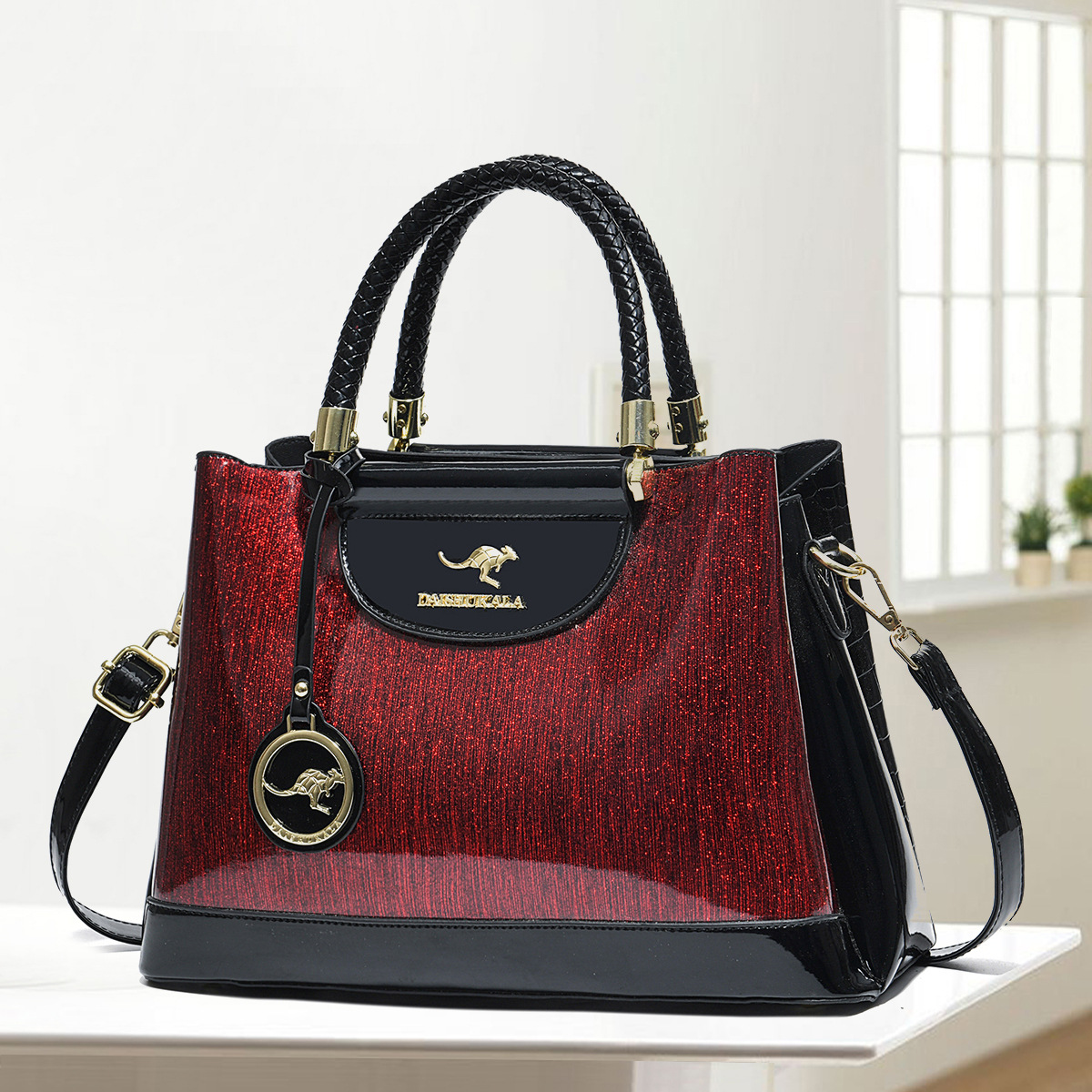 L6229 Brocade Satin Bag****Mouse separate link 08.25 not for external sale (includes gift box and gift bag)