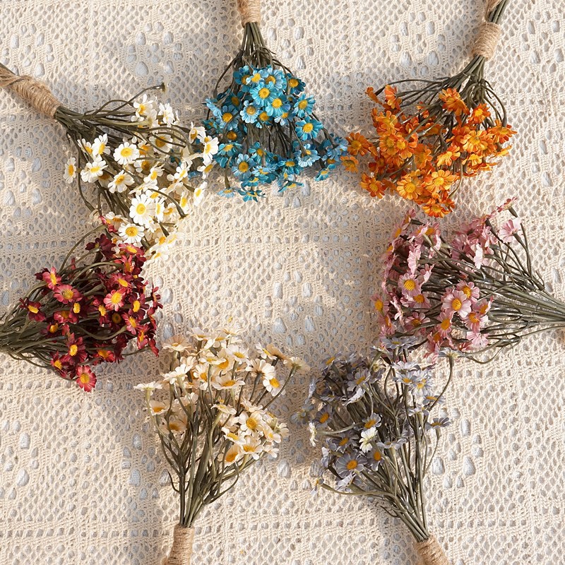 Artificial Chrysanthemum Flowers, Vintage Style, 6-Stem Small Bunch of Chrysanthemum Daisies, Fake Flowers for Home and Wedding Decoration