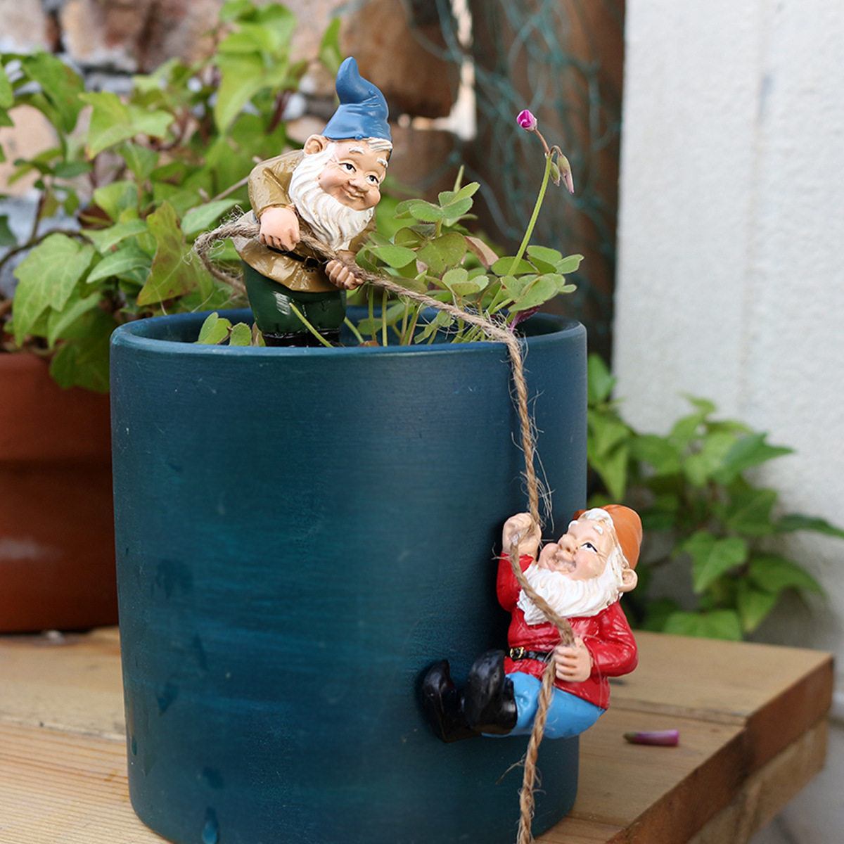  resin garden dwarf four dwarf room climbing rope outdoor garden dwarf decoration 