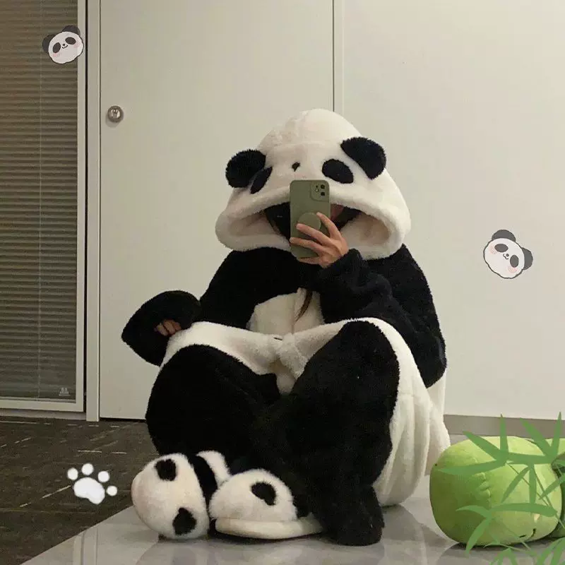 秋冬珊瑚绒法兰绒情侣亲子加厚熊猫女睡袍浴袍睡衣家居服跨境