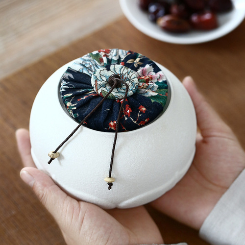Ceramic Tea Canister Gift Box Sealed Canister Household Tea Storage Can Storage Jar Porcelain Can Green Tea Black Tea Pu-erh Tea Storage Can Wholesale