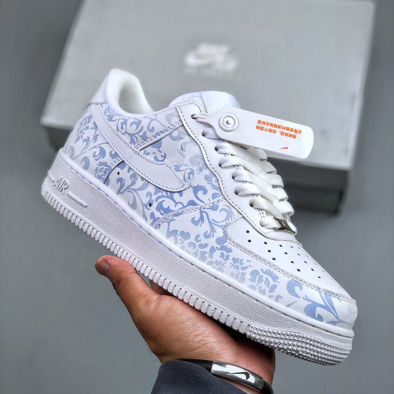 High-Quality Air Force One Sneakers Af1 Blue and White Porcelain Temperature-Changing Casual Sports Trendy Shoes for Daily Life and Commuting High-Quality Air Force One Sneakers Af1 Blue and White Porcelain Temperature-Changing Casual Sports Trendy Shoes for Daily Life and Commuting