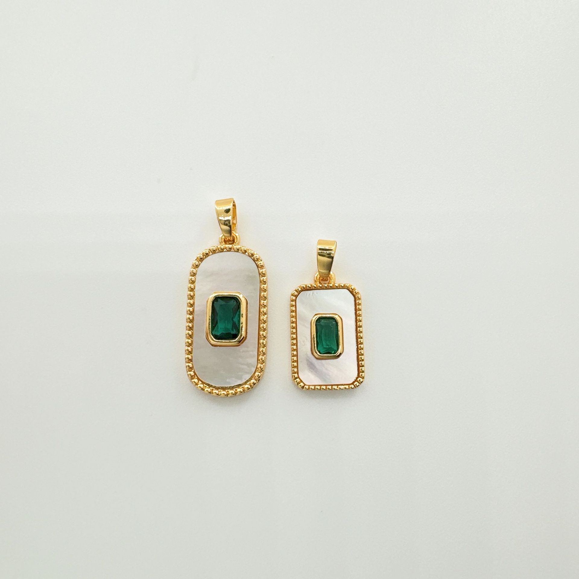 7g Weight Pendant Jewelry Making Type Zircon Inlay Material DIY Jewelry Accessories Classification 1 Piece Quantity Copper Material Color Block Pattern Inlay Design Simple Style, Classic Style Style 1 Piece Copper Zircon Color Block Pendant 8
